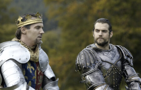 Jonathan Rhys Meyers and Henry Cavill in The Tudors