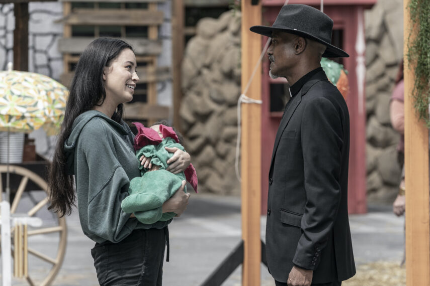 walking dead season 11 episode 10, christian serratos as rosita, seth gilliam as father gabriel