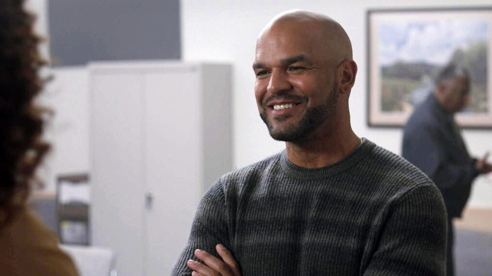 Amaury Nolasco as Morris in 9-1-1 Lone Star