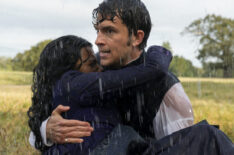 Simone Ashley as Kate Sharma, Jonathan Bailey as Anthony Bridgerton in Bridgerton