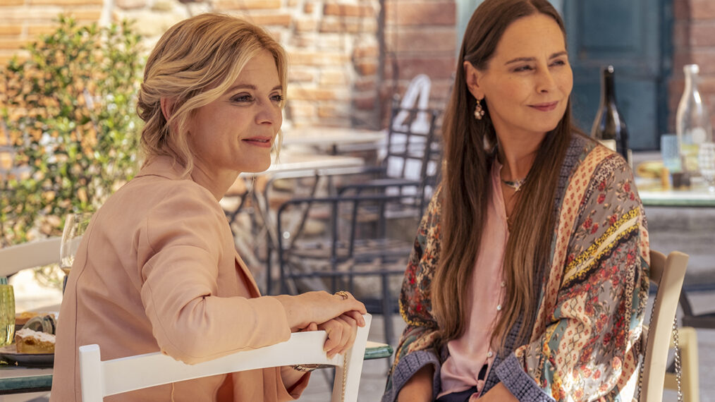 Emilia Fox and Tara Fitzgerald in Signora Volpe - Season 1, Episode 1