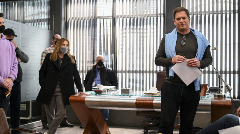 Sasha Alexander and Michael Weatherly behind the scenes on the Bull set
