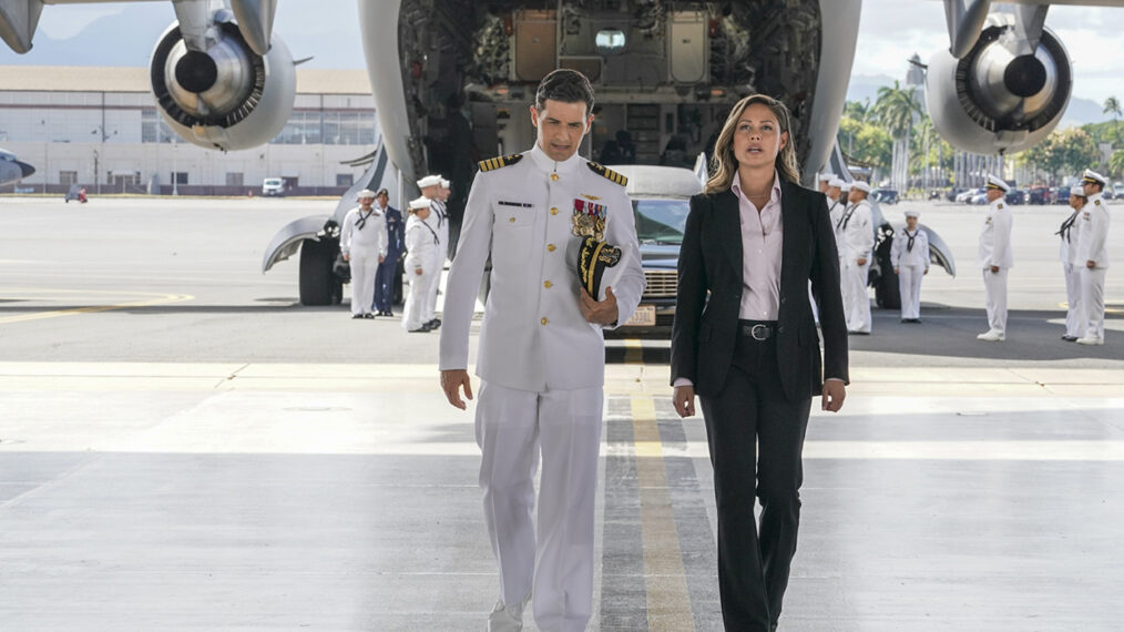 Enver Gjokaj as Captain Milius, Vanessa Lachey as Special Agent in Charge Jane Tennant in NCIS Hawaii