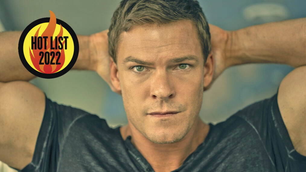 Alan Ritchson as Reacher in Reacher