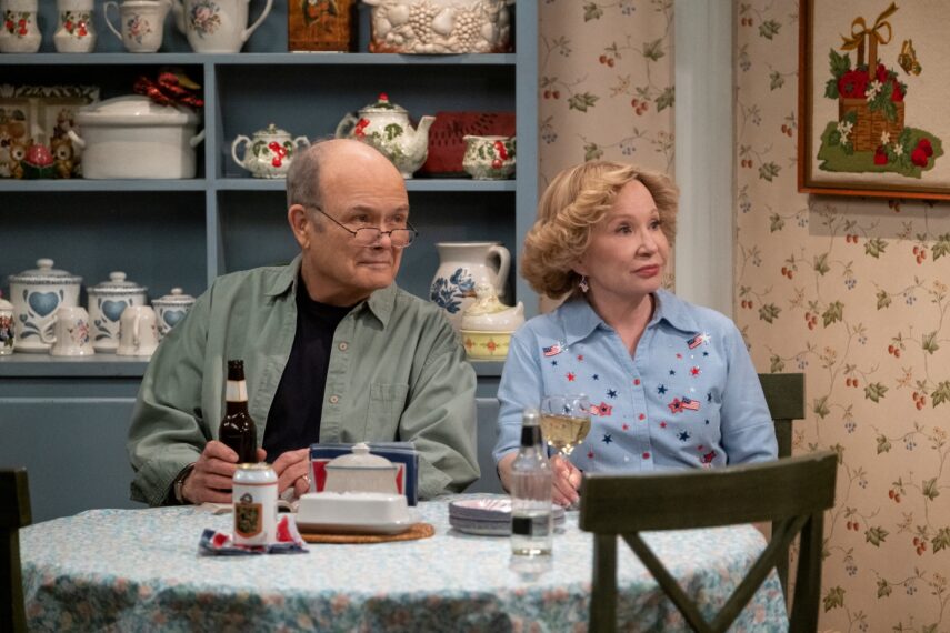 Kurtwood Smith as Red Forman, Debra Jo Rupp as Kitty Forman in That ‘90s Show