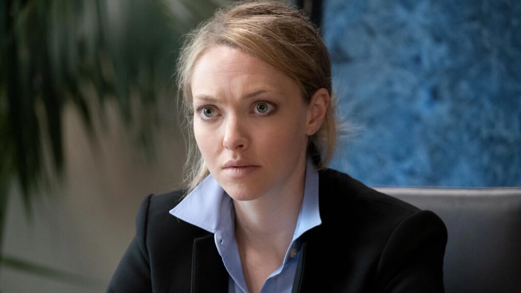 Amanda Seyfried as Elizabeth Holmes in 'The Dropout'