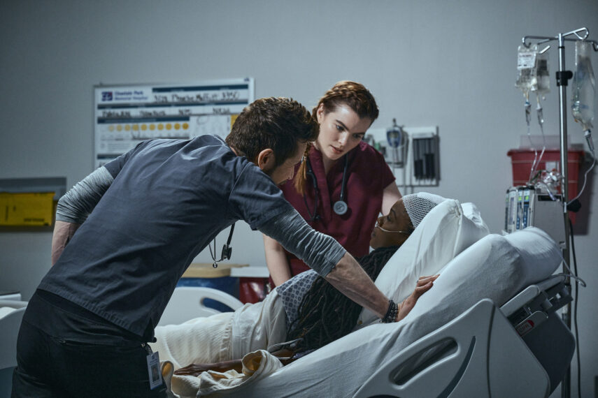 Matt Czuchry as Conrad, Kaley Ronayne as Cade in The Resident
