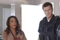 Niecy Nash and Nathan Fillion in The Rookie