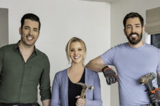 Jonathan and Drew Scott with Lisa Kudrow on Celebrity IOU