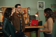 Superman & Lois - Elizabeth Tulloch, Tyler Hoechlin, Emmanuelle Chriqui