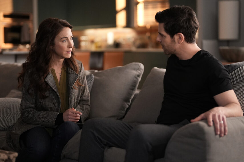 Erin Karpluk as Anna, David Giuntoli as Eddie in A Million Little Things