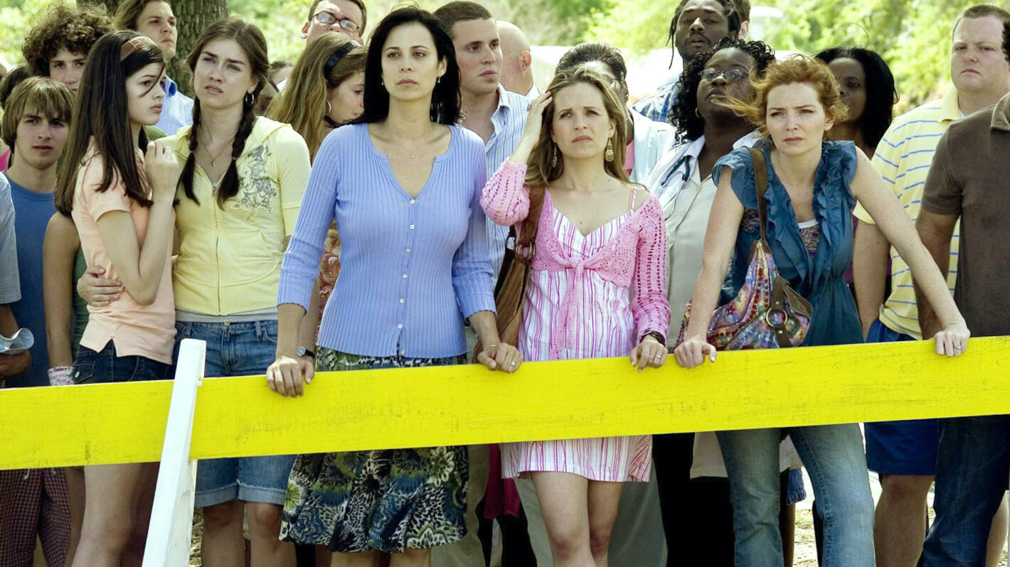Army Wives Catherine Bell Sally Pressman Brigid Brannagh