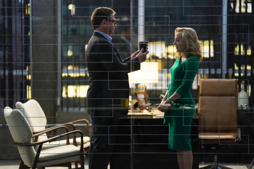 Michael Weatherly as Dr. Jason Bull and Geneva Carr as Marissa Morgan in Bull