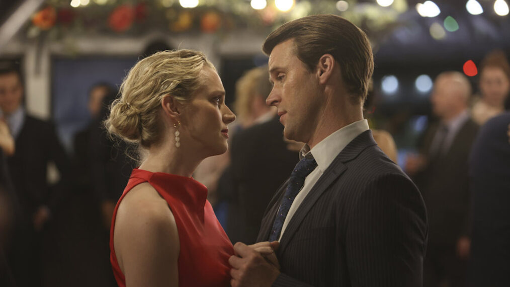 Kara Killmer as Sylvie Brett, Jesse Spencer as Casey in Chicago Fire