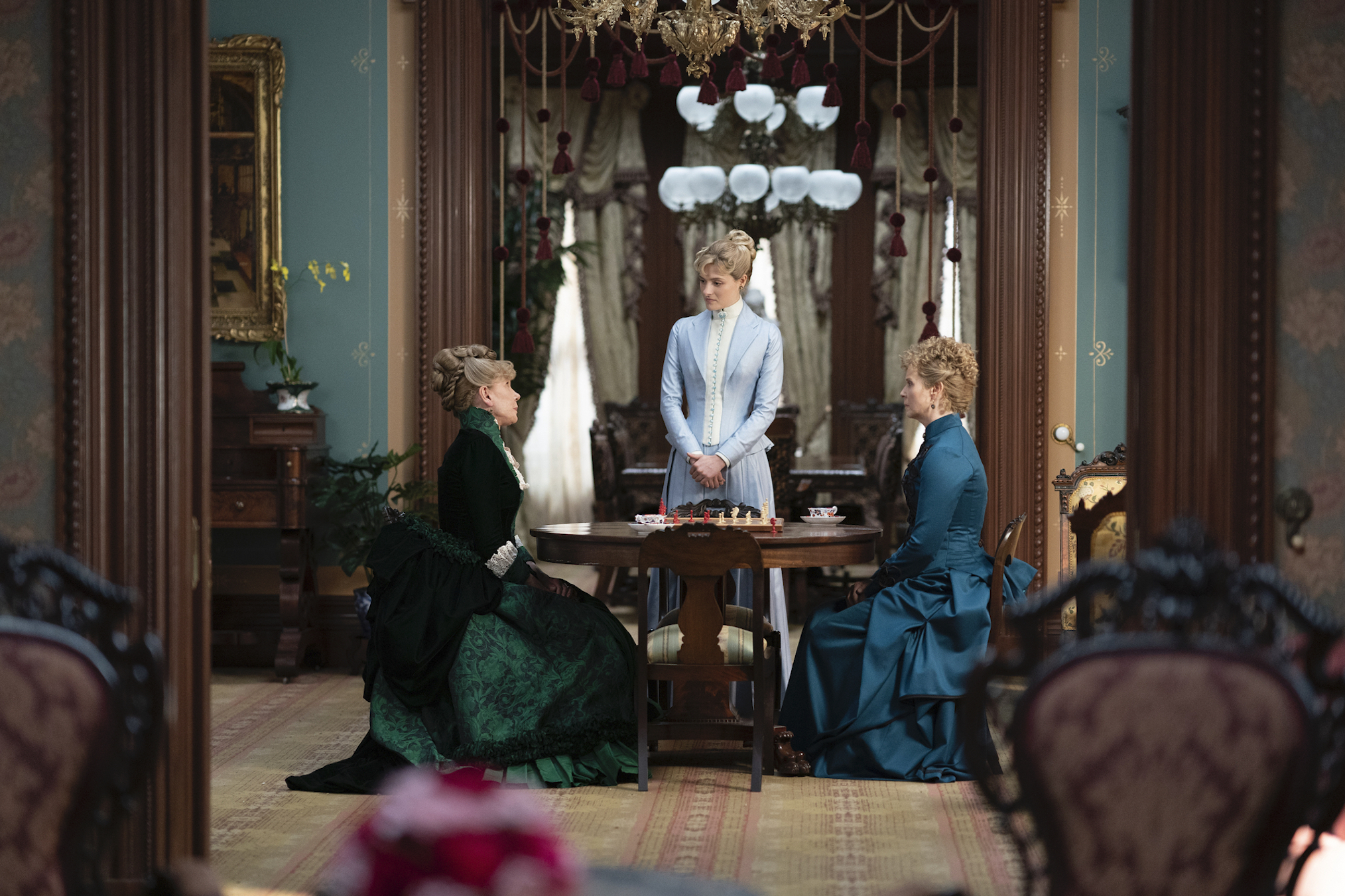 Christine Baranski, Louisa Jacobson, Cynthia Nixon The Gilded Age