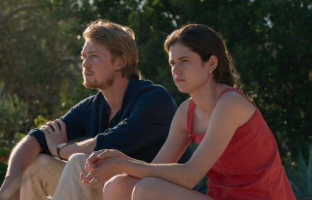 Conversations with Friends - Joe Alwyn and Alison Oliver