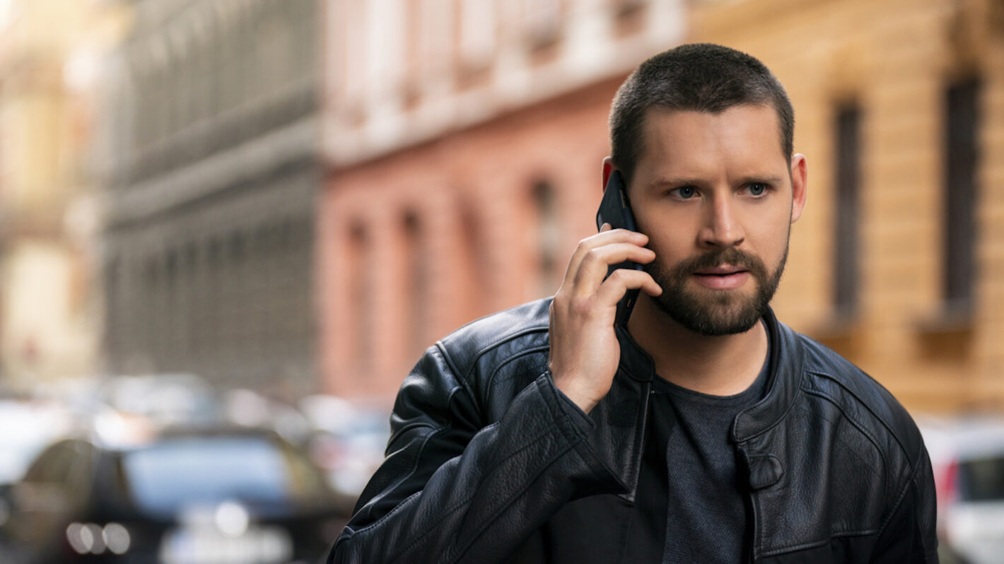 'FBI International' Luke Kleintank Promises Answers About Scott's