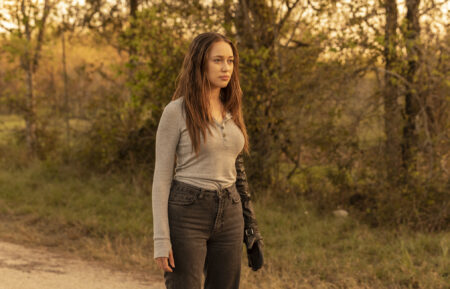 Alycia Debnam-Carey as Alicia Clark in Fear the Walking Dead
