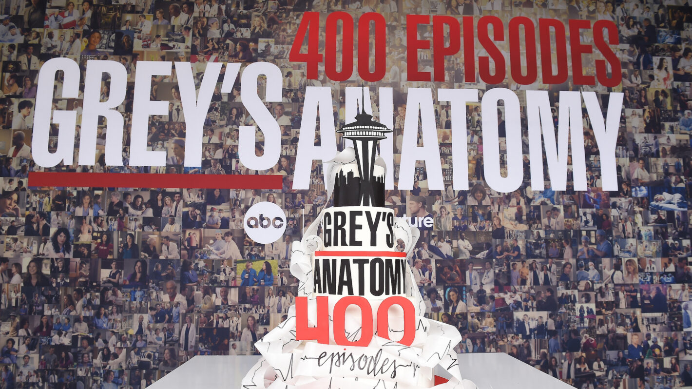 Grey's Anatomy 400th Episode Celebration Cake