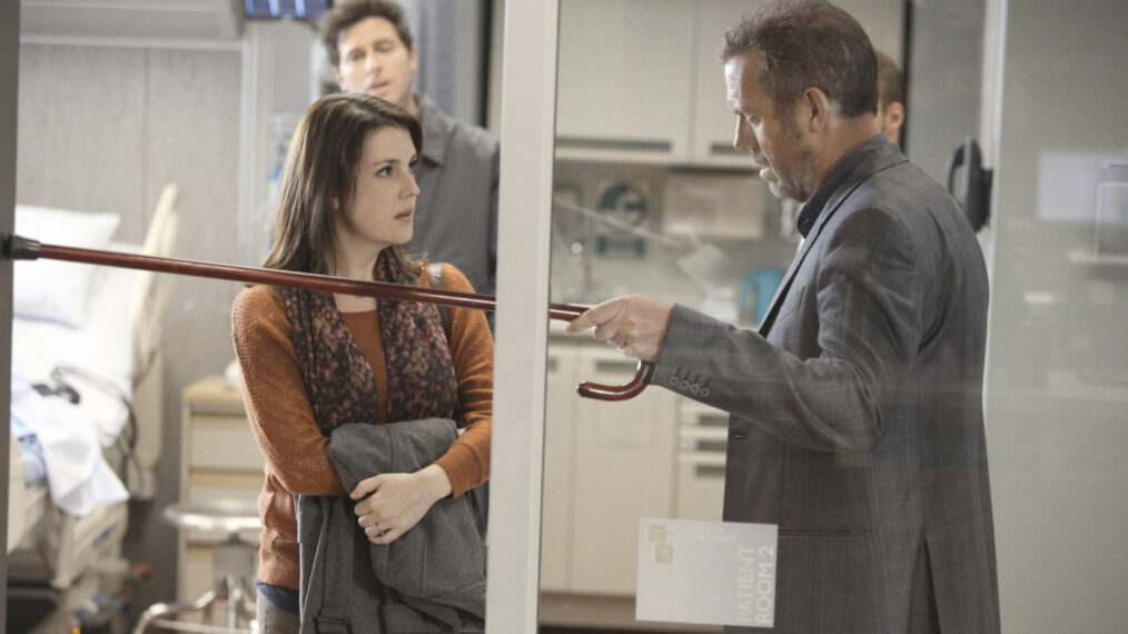 Melanie Lynskey and Hugh Laurie in House