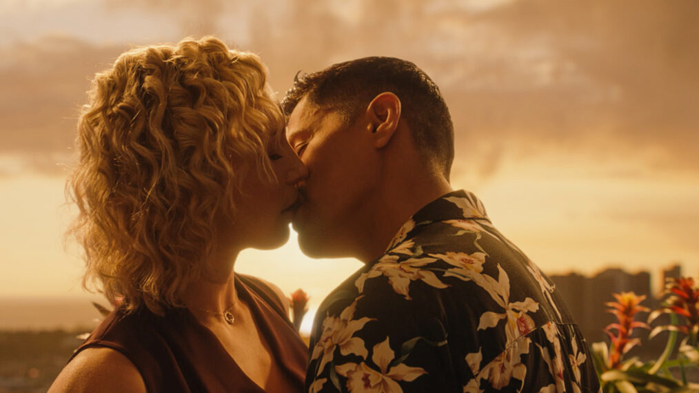 Perdita Weeks as Juliet Higgins and Jay Hernandez as Thomas Magnum making out in the season 4 finale of Magnum PI