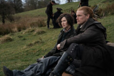 'Outlander' EP Teases What's Next for Jamie & Claire and Promises 'Epic' Season 7