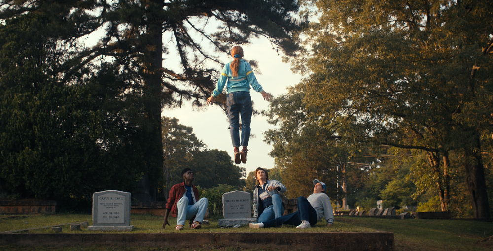 Sadie Sink, Caleb McLaughlin, Joe Keery, Gaten Matarazzo in Stranger Things 4