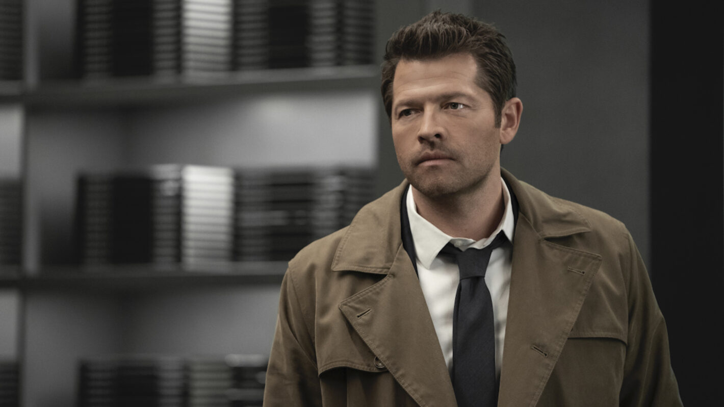 Gotham Knights': What Misha Collins' Harvey Dent Has in Common With Castiel, image size:1420x798