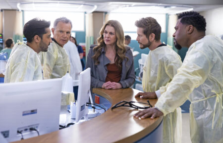 Manish Dayal, Bruce Greenwood, Jane Leeves, Matt Czuchry and Malcolm-Jamal Warner in The Resident