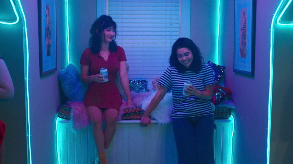 Rowan Blanchard and Auli'i Cravalho in 'Crush'