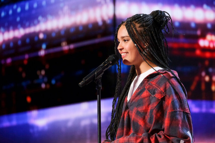 Sara James auditioning for America's Got Talent Season 17 Episode 3