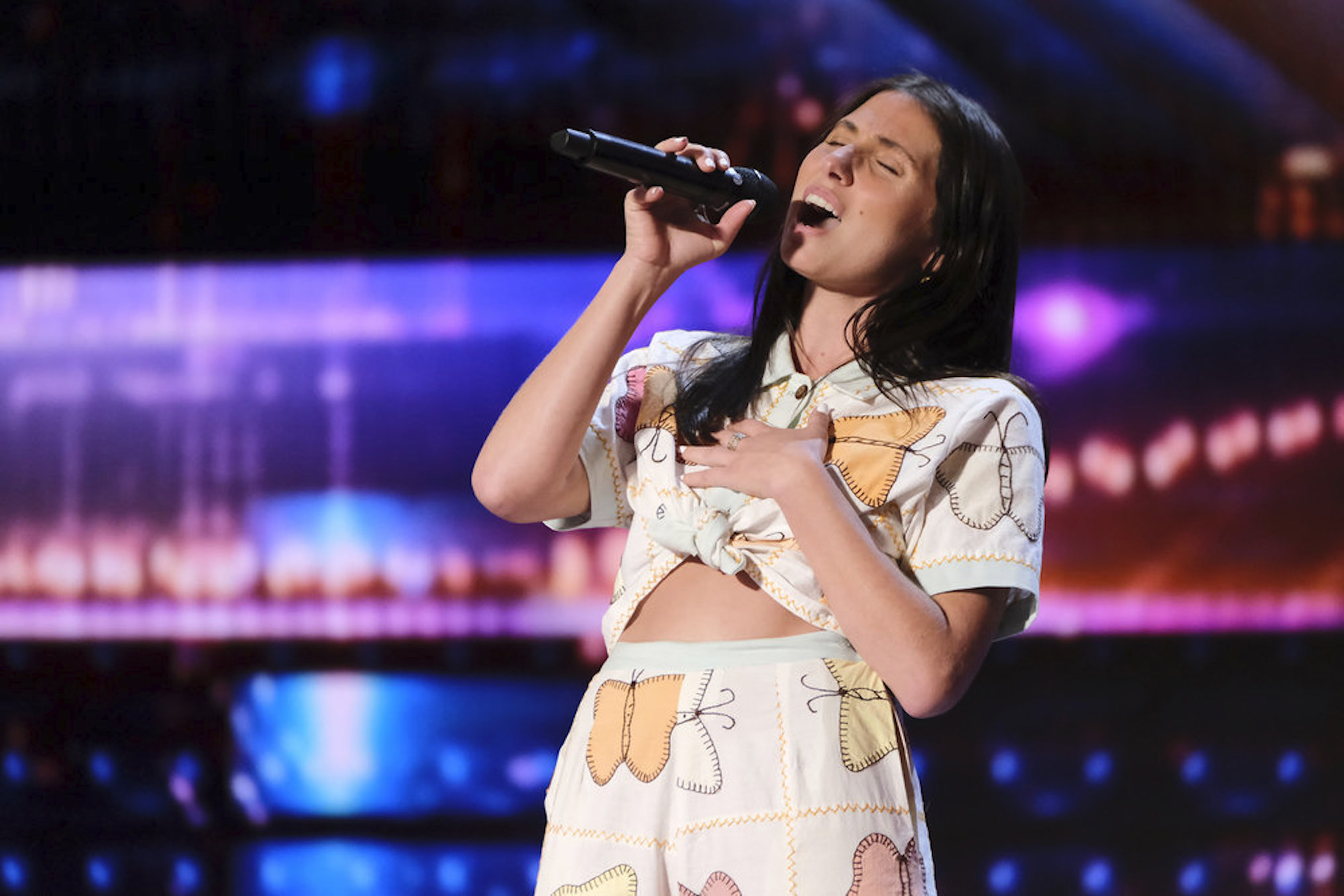 Lily Meola auditioning for America's Got Talent Season 17 Episode 5