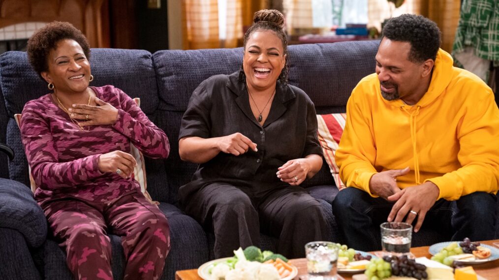 Wanda Sykes, Kim Fields & Mike Epps in 'The Upshaws'