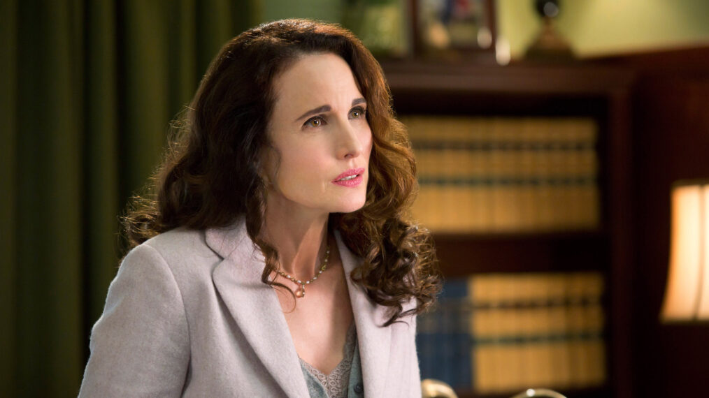 Andie Macdowell in Cedar Cove