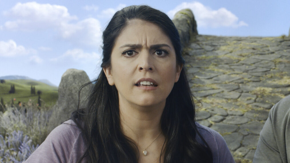 Cecily Strong Schmigadoon!