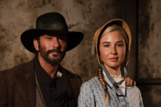 Tim McGraw as James and Isabel May as Elsa in the series 1883