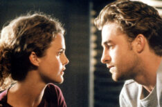 Keri Russell and Scott Speedman in Felicity