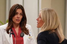 Kelly Thiebaud and Laura Wright in General Hospital