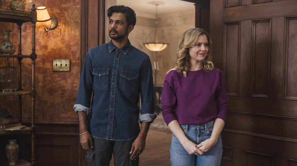 Ghosts - Season 1 - Utkarsh Ambudkar and Rose McIver