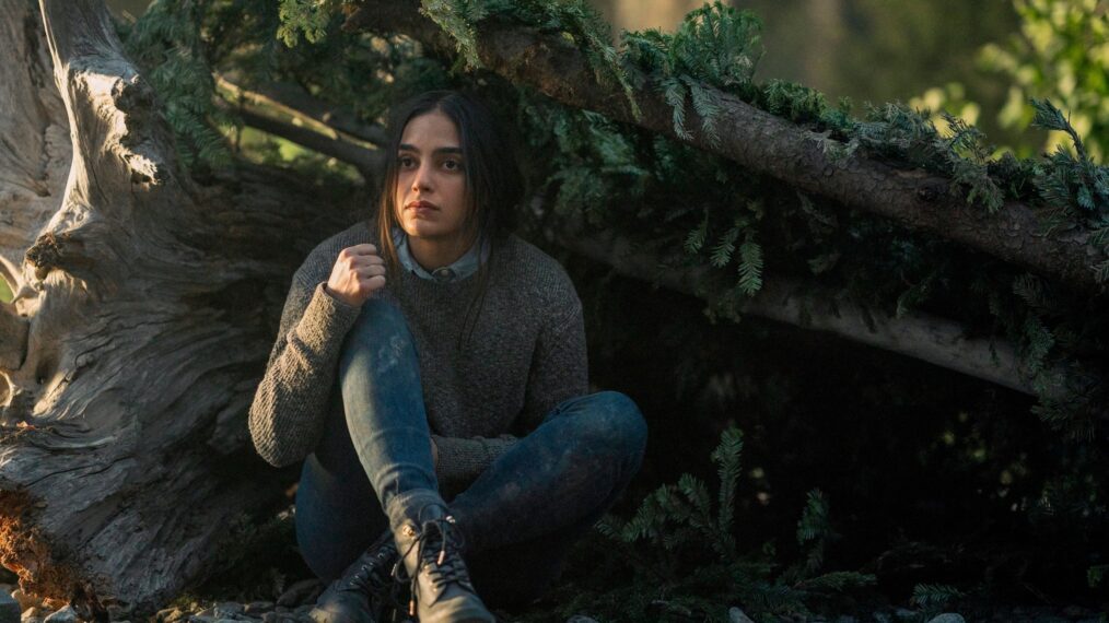 #Melissa Barrera Stars in Netflix Survival Thriller (PHOTOS)