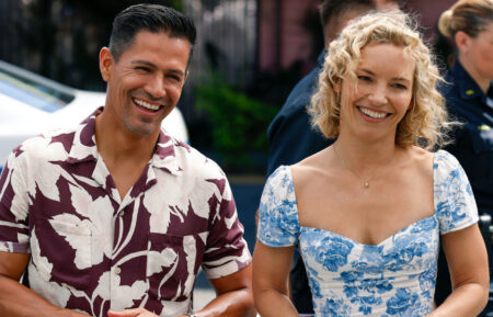 Jay Hernandez as Thomas Magnum and Perdita Weeks as Juliet Higgins in Magnum PI