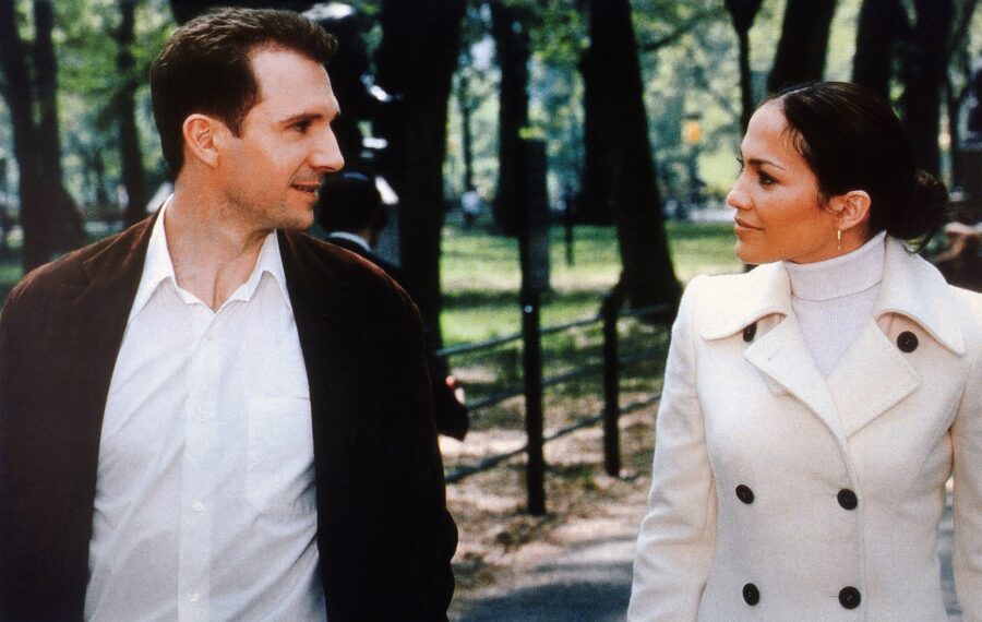 Maid in Manhattan Ralph Fiennes and Jennifer Lopez 