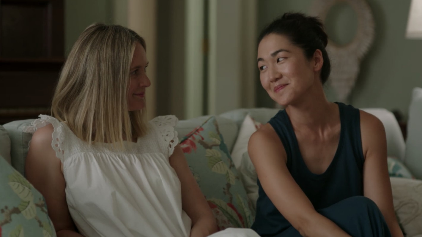 Rachel Blanchard as Susannah and Jackie Chung as Laurel in The Summer I Turned Pretty