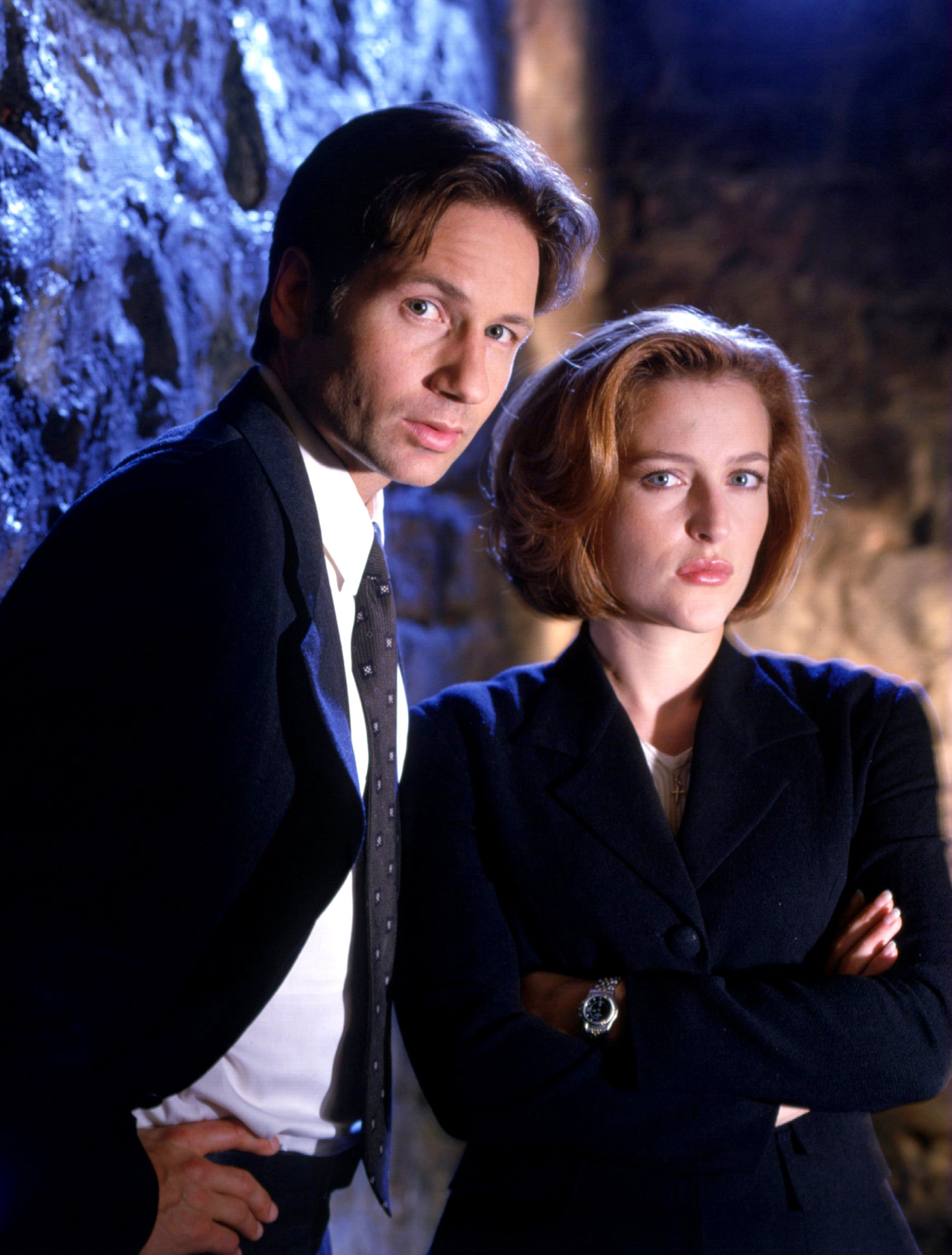 David Duchovny and Gillian Anderson in The X-Files