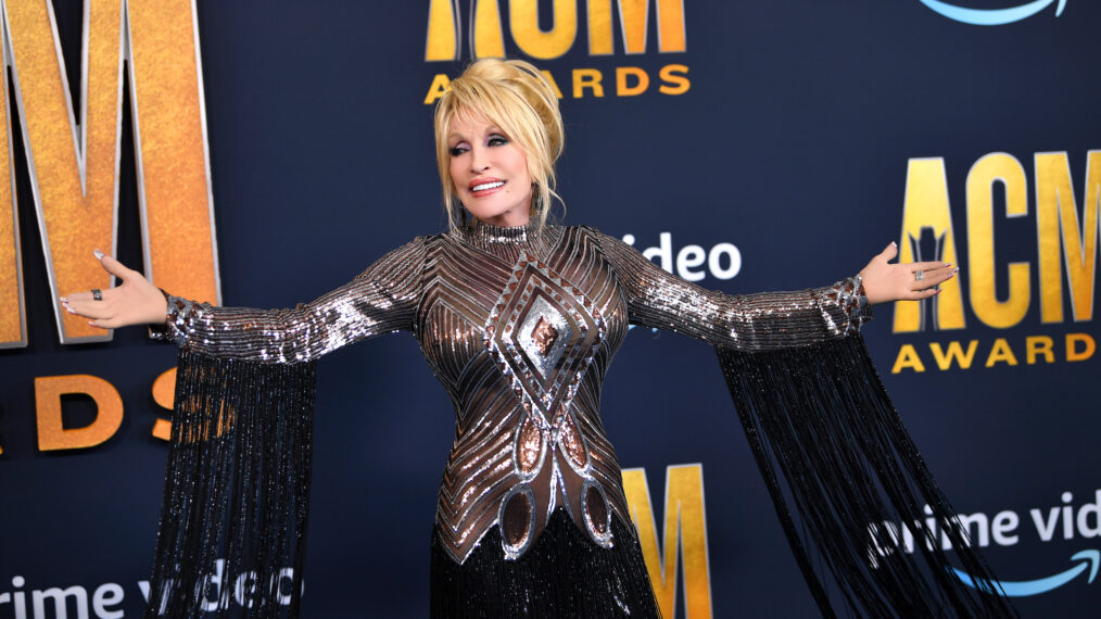 Dolly Parton at the 2022 ACM Awards