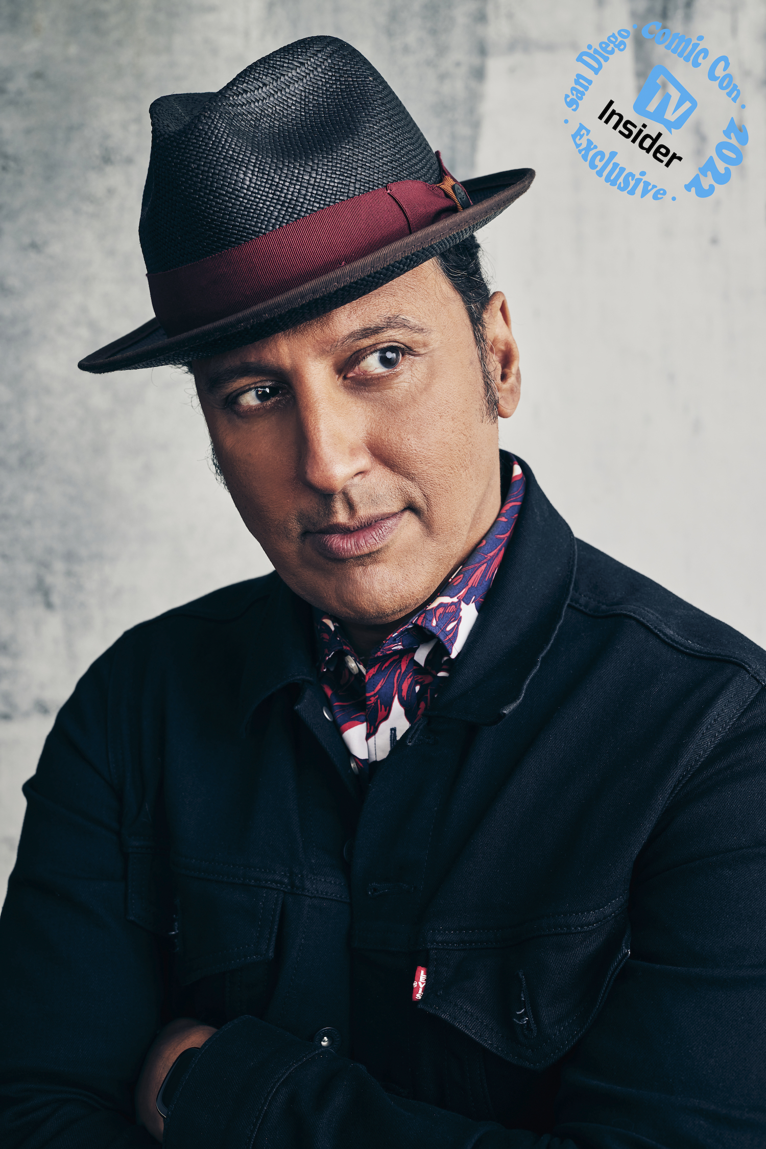 Aasif Mandvi at TV Insider's SDCC portrait studio