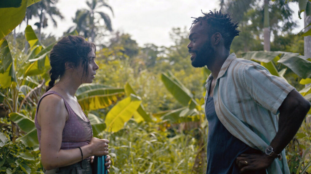 Cristin Milioti as Emma, William Jackson Harper as Noah in The Resort