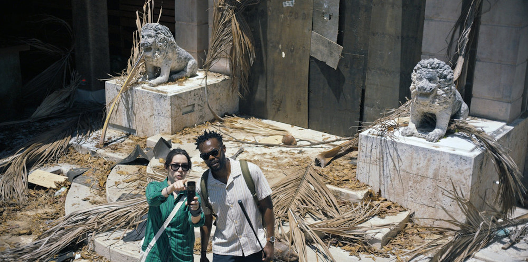 Cristin Milioti as Emma, William Jackson Harper as Noah in The Resort