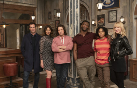 Noah Wyle, Gina Bellman, Christian Kane, Aldis Hodge, Aleyse Shannon, Beth Riesgraf of Leverage: Redemption