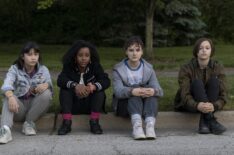 Riley Lai Nelet, Camryn Jones, Fina Strazza, Sofia Rosinsky in Paper Girls